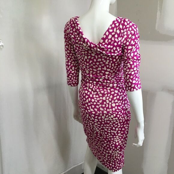 Diane von Furstenberg Women’s Pink Fuchsia Printed Silk Wrap Mini Dress Size XS - Picture 5 of 11